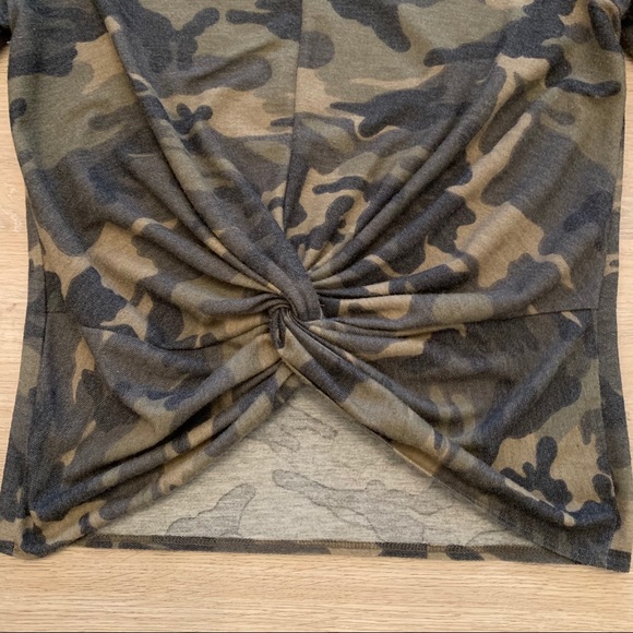 Drew Camo Crop Top Long Sleeve Front Twist Size M - Picture 4 of 9